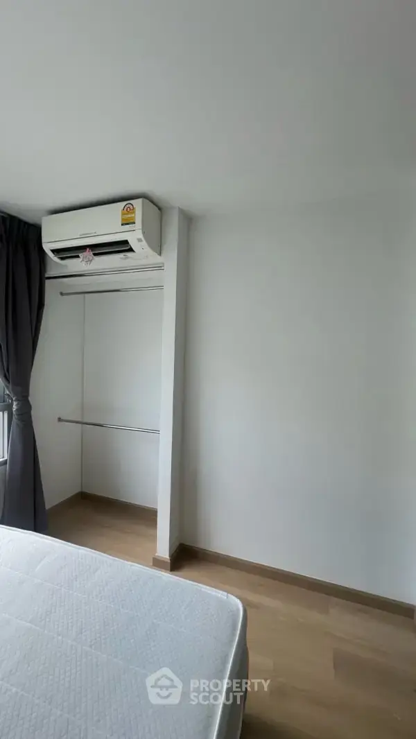 1-BR Condo at Lumpini Ville On Nut – Phatthanakan in Prawet — photo 6