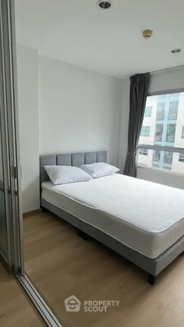 1-BR Condo at Lumpini Ville On Nut – Phatthanakan in Prawet — photo 4