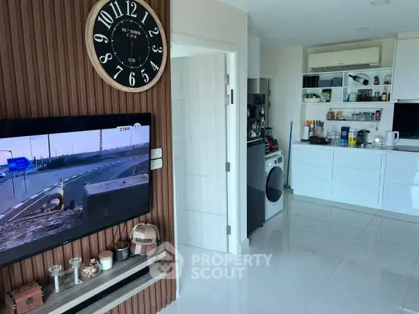 1-BR Condo at One Tower Pratamnak close to Phratamnak — photo 4