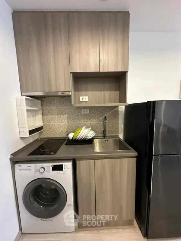 1-BR Condo at Ideo Mobi Grand Interchange Bangsue near MRT Tao Poon — photo 5