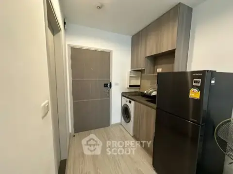 1-BR Condo at Ideo Mobi Grand Interchange Bangsue near MRT Tao Poon — photo 4