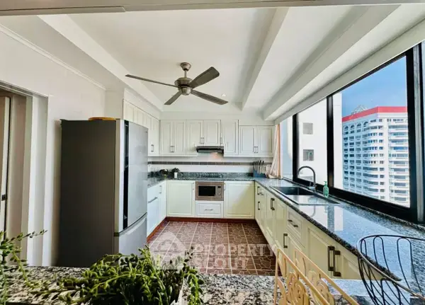 3-BR Condo at Jomtien Plaza 2 Condominium close to Jomtien Beach — photo 3