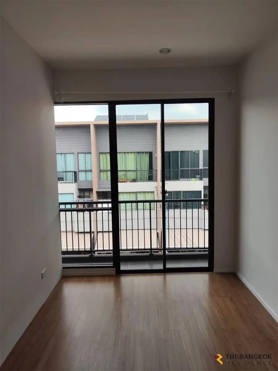 Townhouse in Bangkok, Thailand 4 bedrooms — photo 5