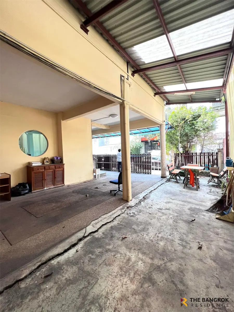 Townhouse in Bangkok, Thailand 4 bedrooms — photo 4