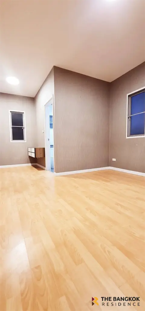 Townhouse in Bangkok, Thailand 4 bedrooms — photo 2