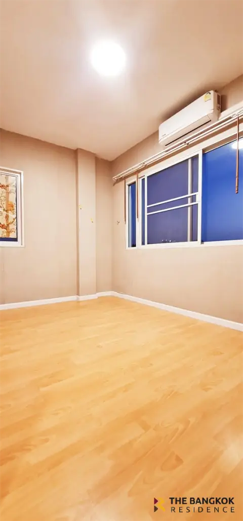 Townhouse in Bangkok, Thailand 4 bedrooms — photo 4