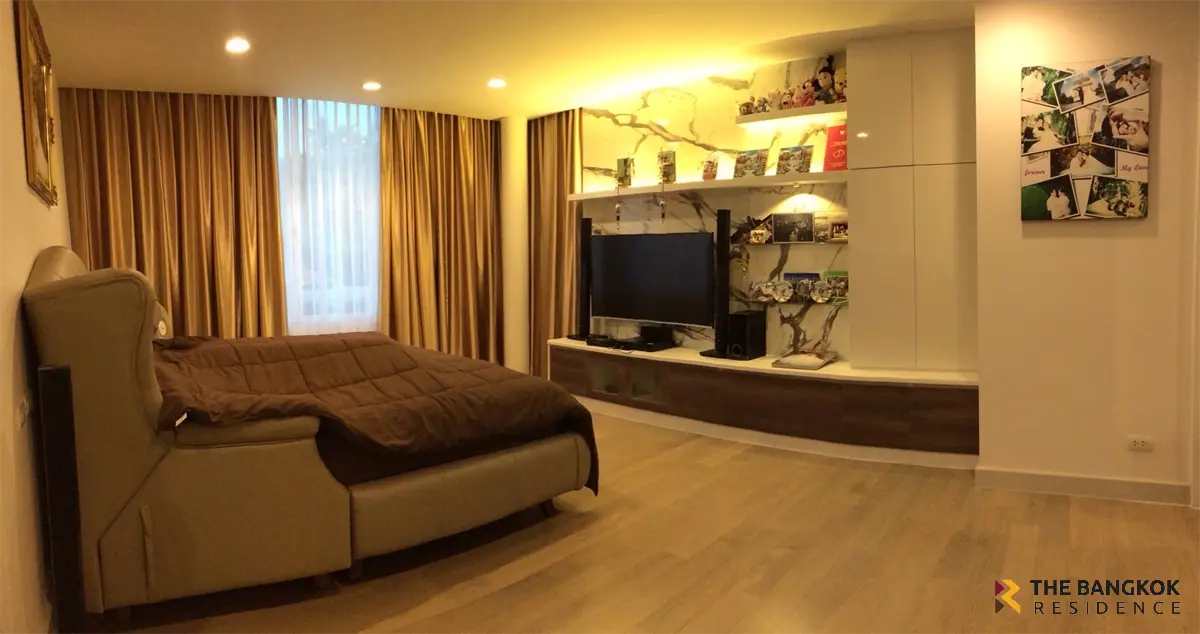 Townhouse in Bangkok, Thailand 3 bedrooms — photo 9