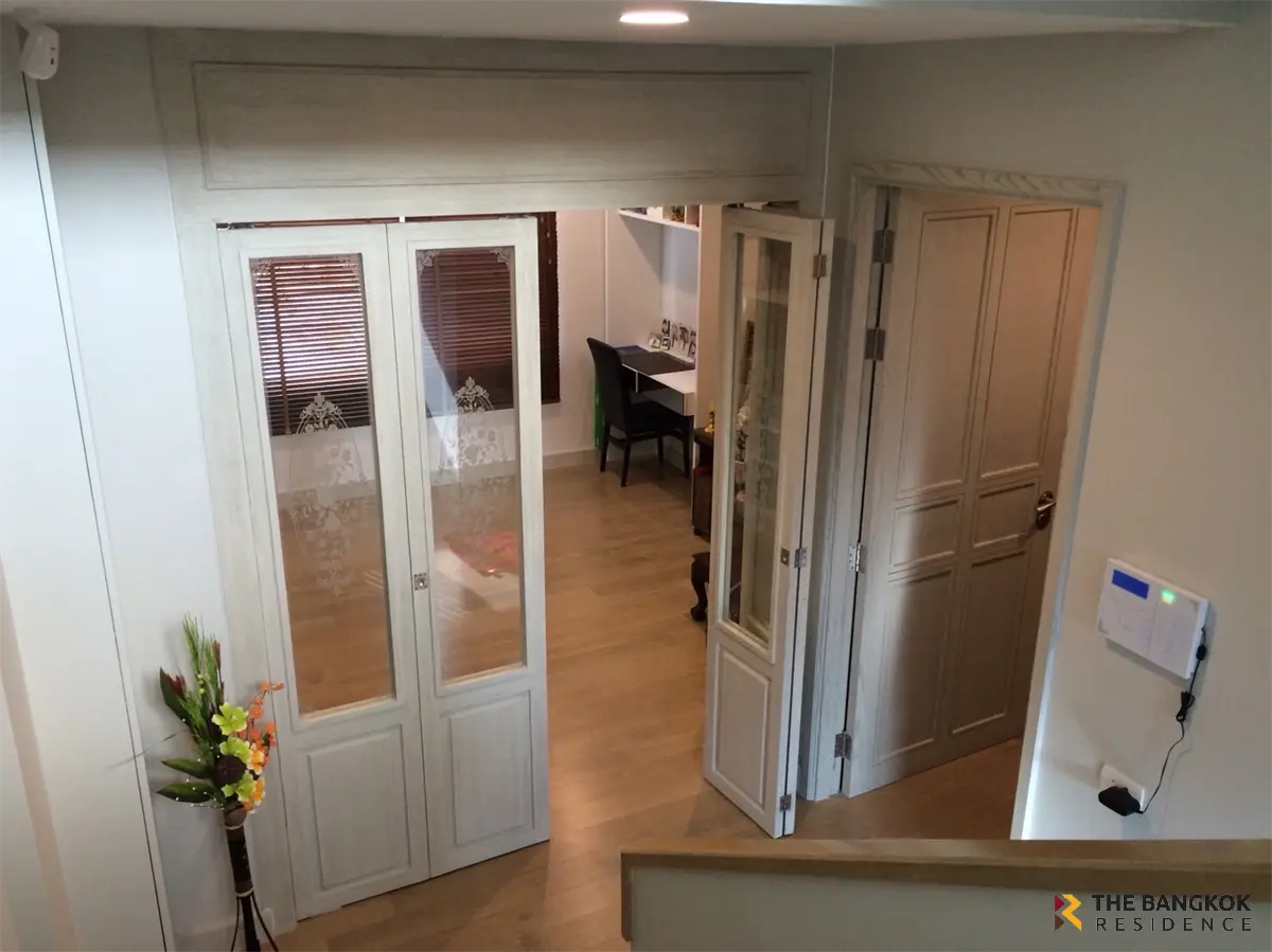 Townhouse in Bangkok, Thailand 3 bedrooms — photo 3