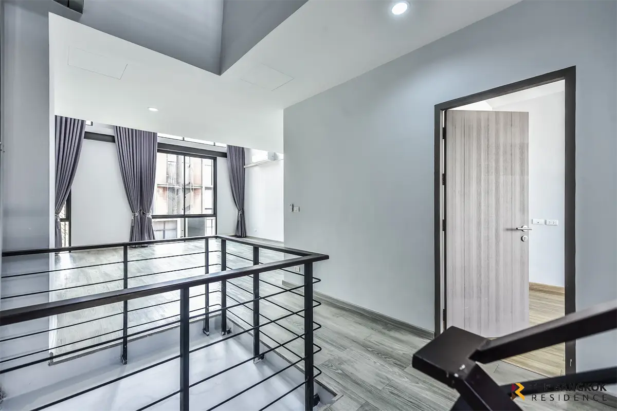 Townhouse in Bangkok, Thailand 3 bedrooms — photo 10