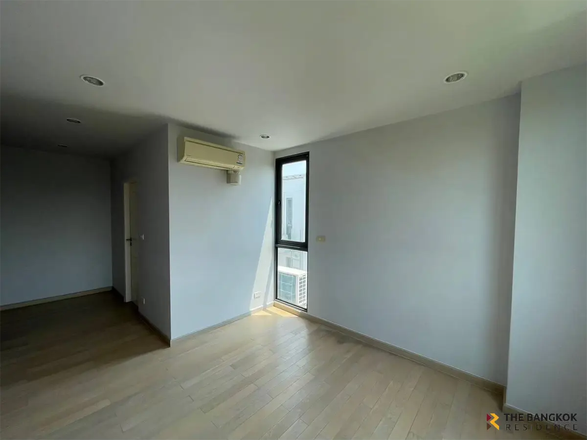 Townhouse in Bangkok, Thailand 7 bedrooms — photo 7