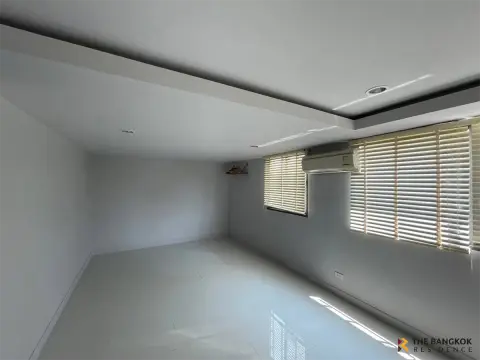 Townhouse in Bangkok, Thailand 7 bedrooms — photo 4