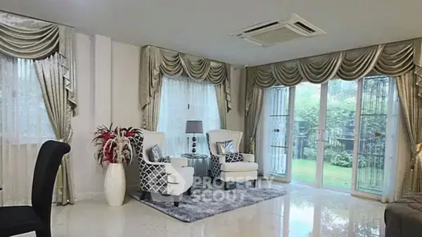 4-BR House at Chuanchuean City Wacharaphol-Ramintra in Tha Raeng — photo 6