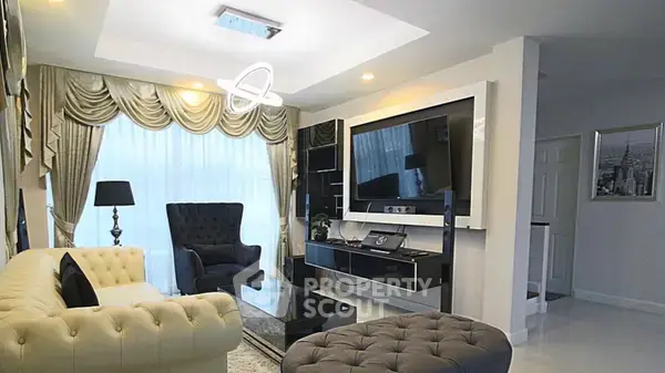 4-BR House at Chuanchuean City Wacharaphol-Ramintra in Tha Raeng — photo 2