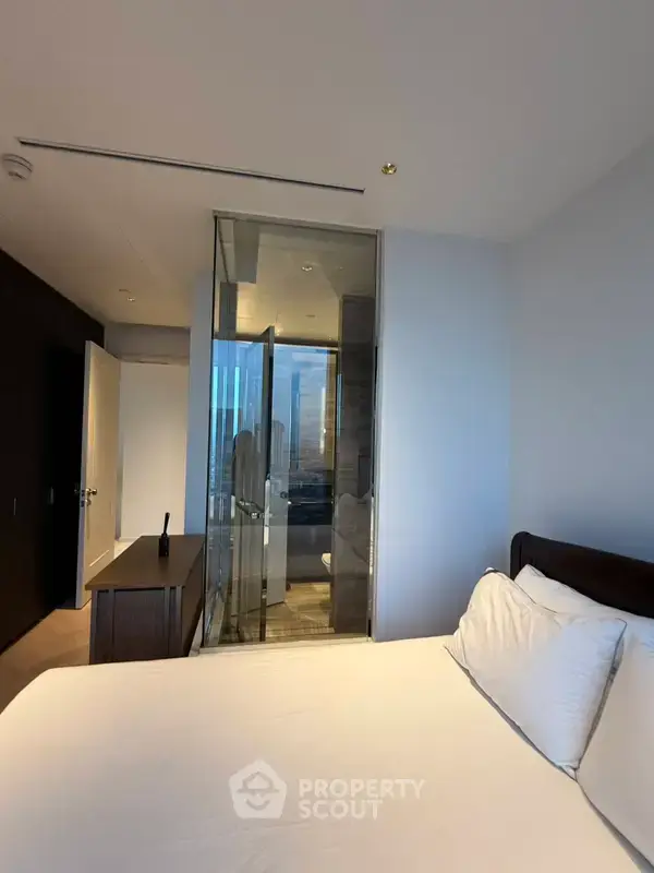 2-BR Condo at Four Seasons Private Residences Bangkok near BTS Saphan Taksin — ภาพ 7
