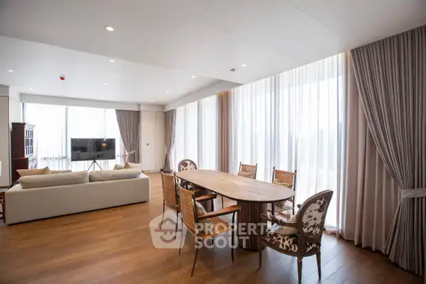 3-BR Condo at Muniq Langsuan near BTS Ratchadamri — ภาพ 3