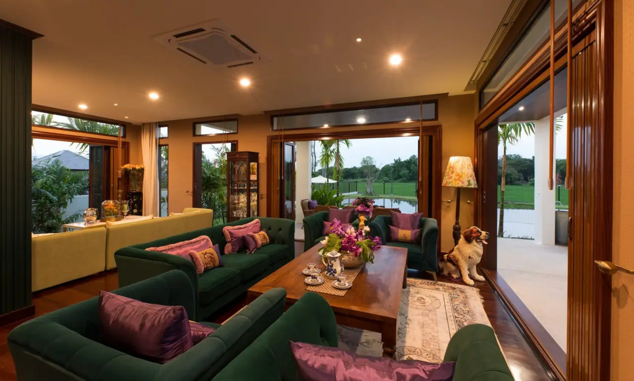 Villa in Saraphi, Thailand 5 bedrooms — photo 3