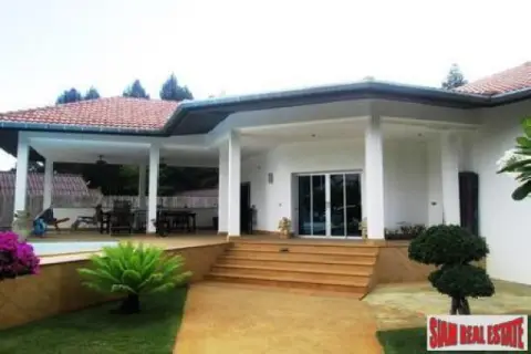 Villa in Ao Nang, Thailand 3 bedrooms — photo 4