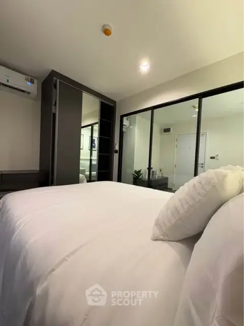 1-BR Condo at The Excel Ladprao-Sutthisan in Wang Thonglang — photo 5