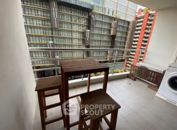 1-BR Condo at The Rajdamri near BTS Ratchadamri — photo 5