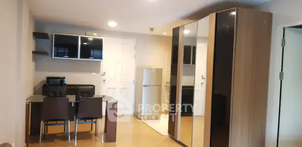 1-BR Condo at Plus 67 near BTS Phra Khanong — photo 2