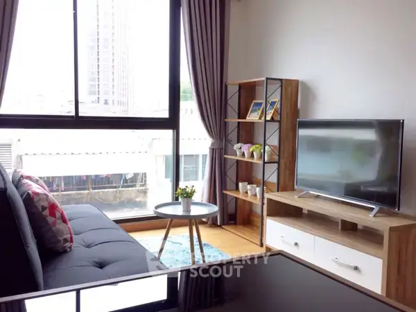 1-BR Condo at Bangkok Feliz Sukhumvit 69 near BTS Phra Khanong — photo 3