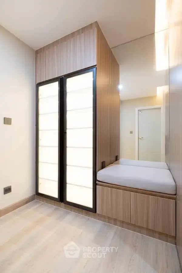 2-BR Condo at The Winning Tower near ARL Ramkhamhaeng — photo 6