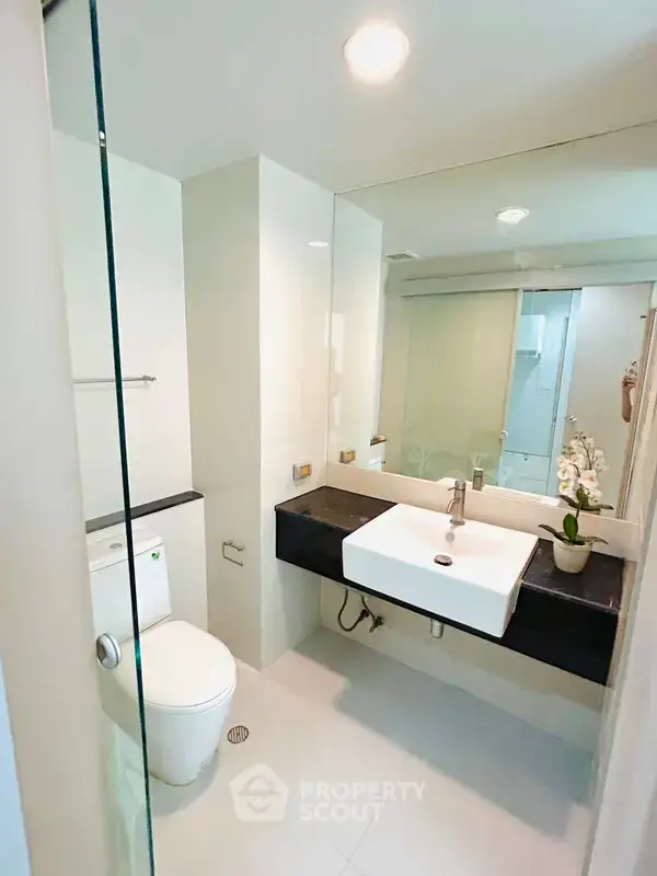 2-BR Condo at Ideo Blucove Sathorn near BTS Wongwian Yai — photo 3