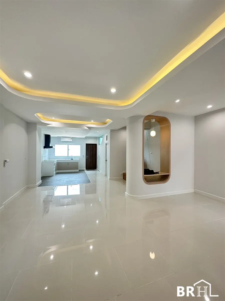 Townhouse in Bangkok, Thailand 2 bedrooms — photo 8