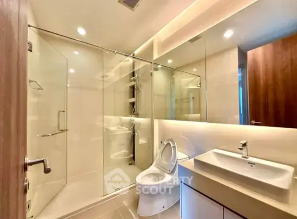1-BR Condo at Menam Residences in Wat Phraya Krai — photo 3