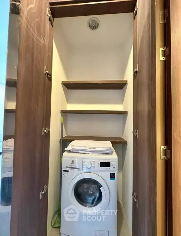 1-BR Condo at Menam Residences in Wat Phraya Krai — photo 4