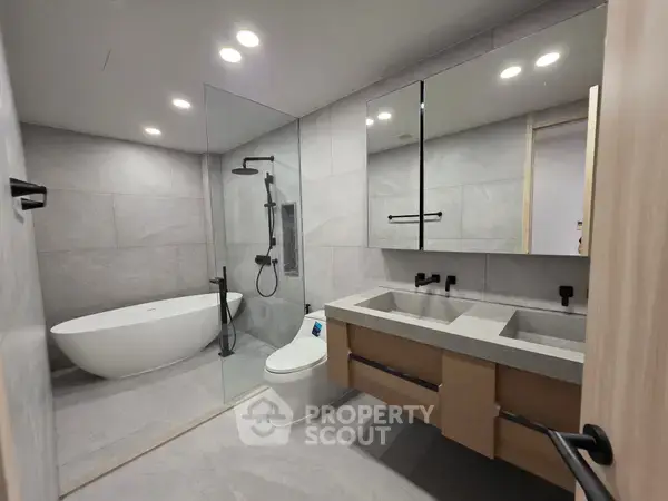 2-BR Condo at Aritier Penthouse At Ari near BTS Ari — photo 2