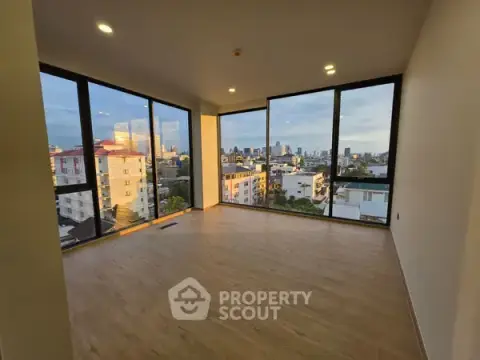 2-BR Condo at Aritier Penthouse At Ari near BTS Ari — photo 3