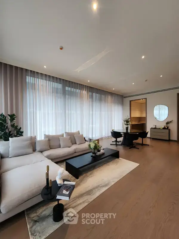 2-BR Condo at SCOPE Langsuan near BTS Chit Lom — photo 4