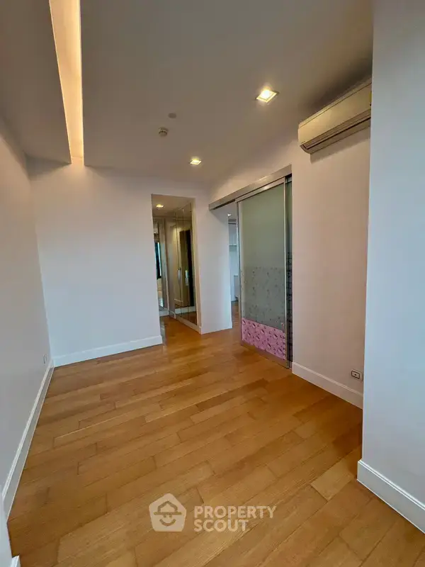 1-BR Condo at Equinox Paholyothin-Viphavadee near BTS Ha Yaek Lat Phrao — photo 5