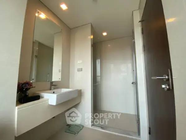 1-BR Condo at Le Luk Condominium near BTS Phra Khanong — photo 6