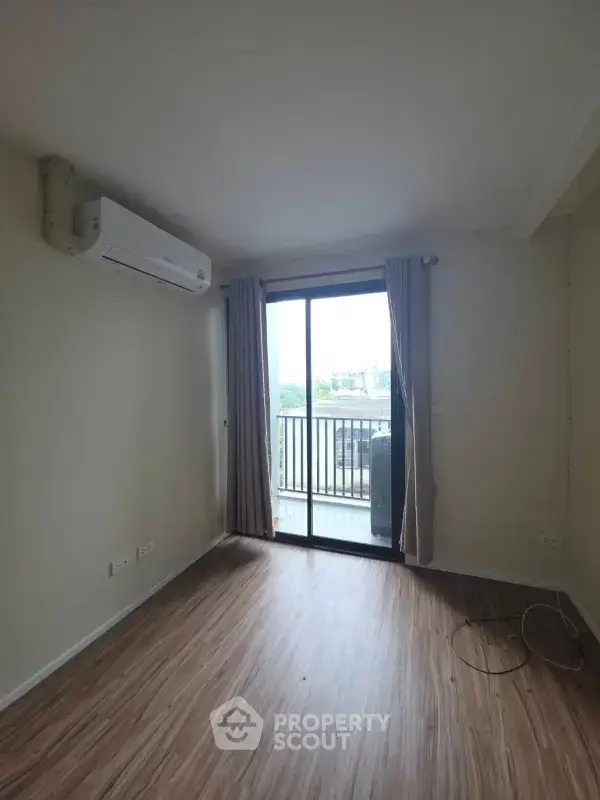 1-BR Condo at Grand Condominium Wutthakat 57 near BTS Wutthakat — photo 3