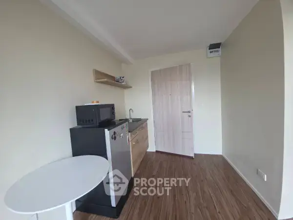 1-BR Condo at Grand Condominium Wutthakat 57 near BTS Wutthakat — photo 4