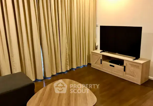 1-BR Condo at Wind Sukhumvit 23 near BTS Asok — photo 2