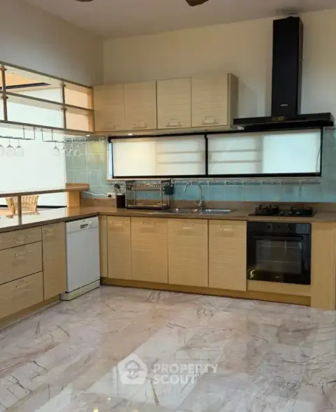 4-BR Villa at Paradise Villa 1 close to East Pattaya — photo 5