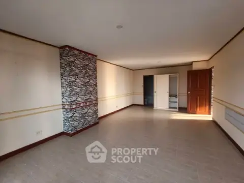2-BR Condo at Pattaya Hill Resort close to Phratamnak — photo 3