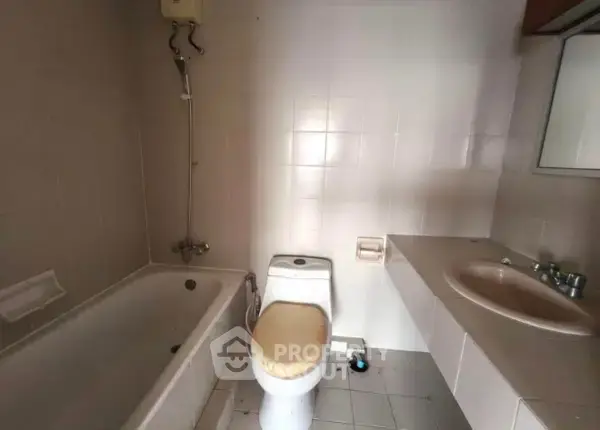 2-BR Condo at Pattaya Hill Resort Pratumnak close to Phratamnak — photo 3