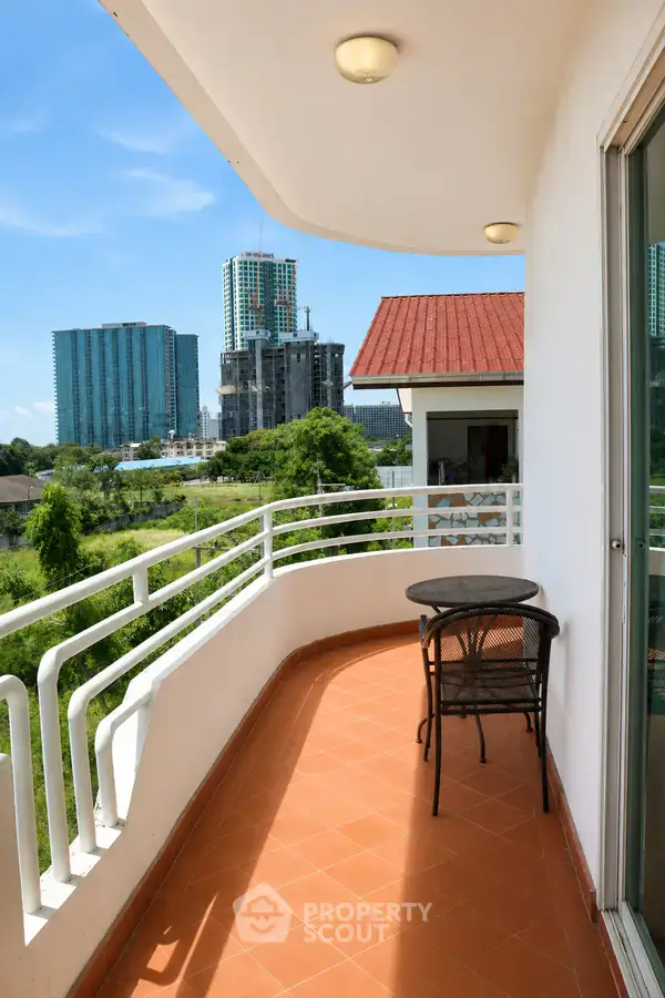 Studio Condo at Jada Beach Condo close to Pattaya — photo 5