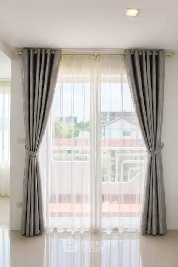 Studio Condo at Jada Beach Condo close to Pattaya — photo 3