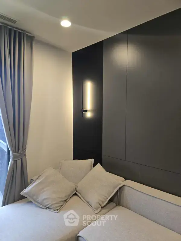 2-BR Condo at Oka Haus Sukhumvit 36 near BTS Thong Lor — photo 3