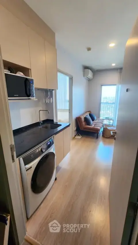 1-BR Condo at Noble Revolve Ratchada 2 near MRT Thailand Cultural Centre — photo 3