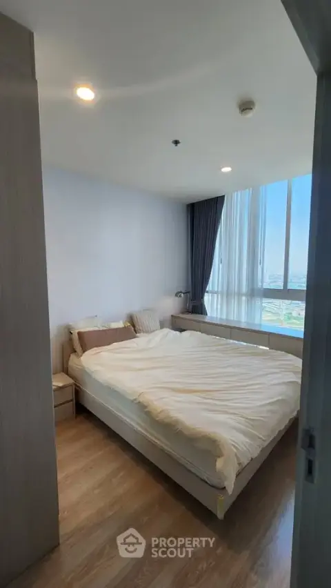 1-BR Condo at Noble Revolve Ratchada 2 near MRT Thailand Cultural Centre — photo 5