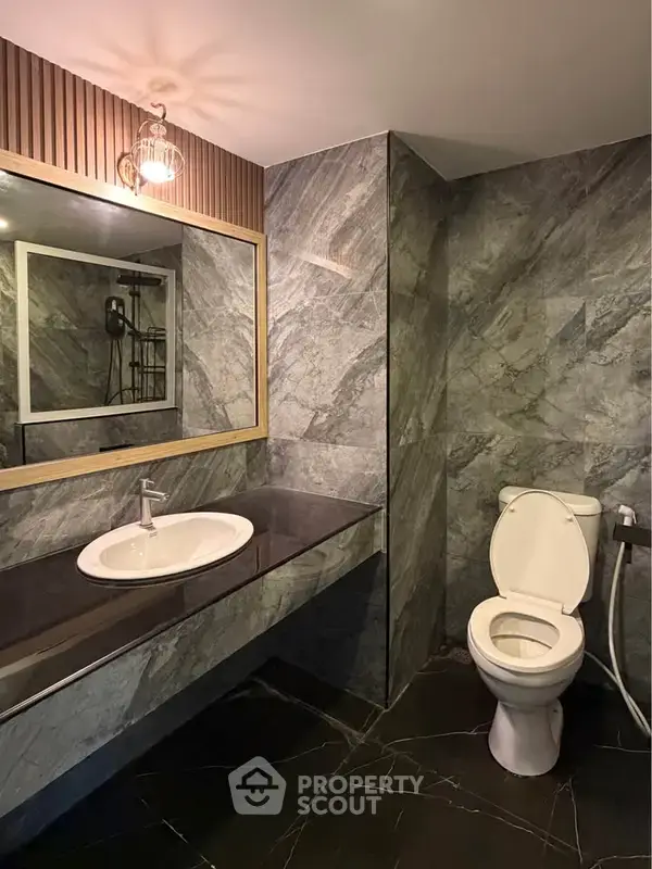 1-BR Condo in Wat Ket — ภาพ 3