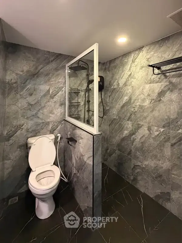 1-BR Condo in Wat Ket — ภาพ 4