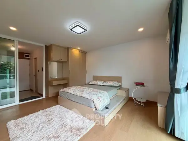 1-BR Condo in Wat Ket — ภาพ 7