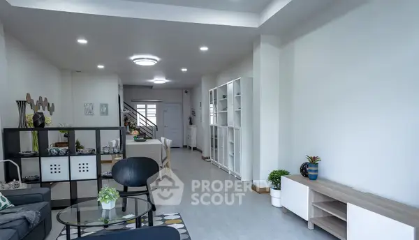 2-BR Townhouse in Chang Phueak — photo 3